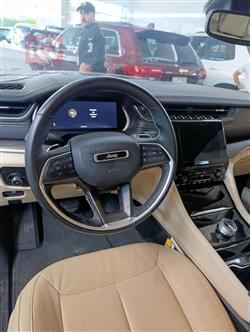 Jeep Grand Cherokee L